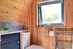 Glamping pod with hot tub bathroom Glamping pod with hot tub bathroom