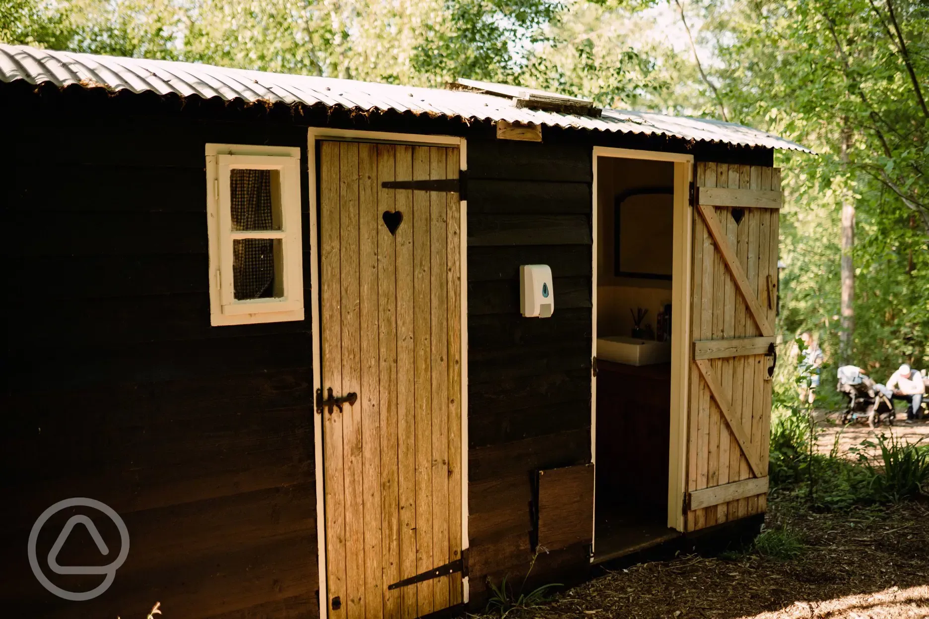 The shower and toilet hut