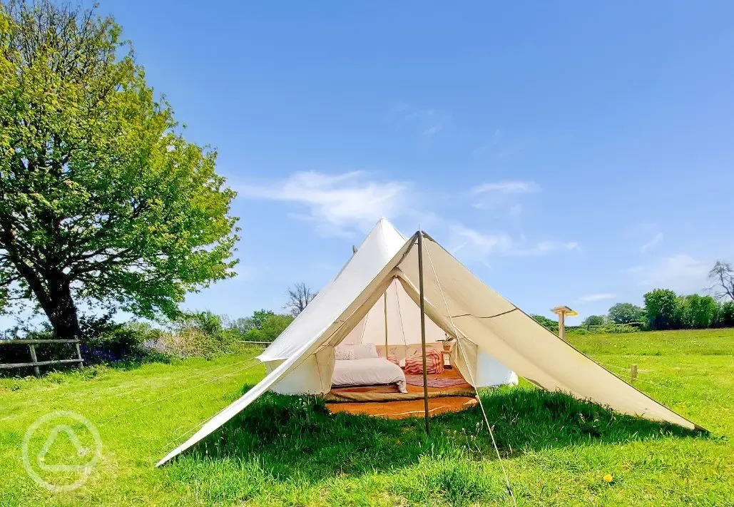 Bell tent 