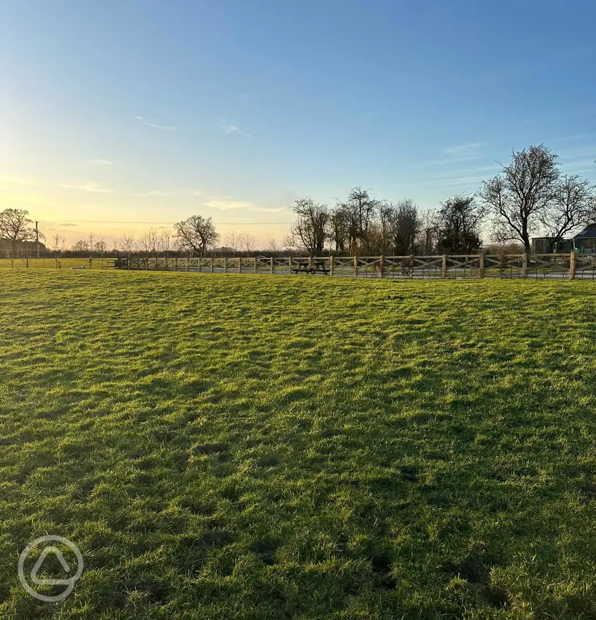 Non electric grass tent pitches