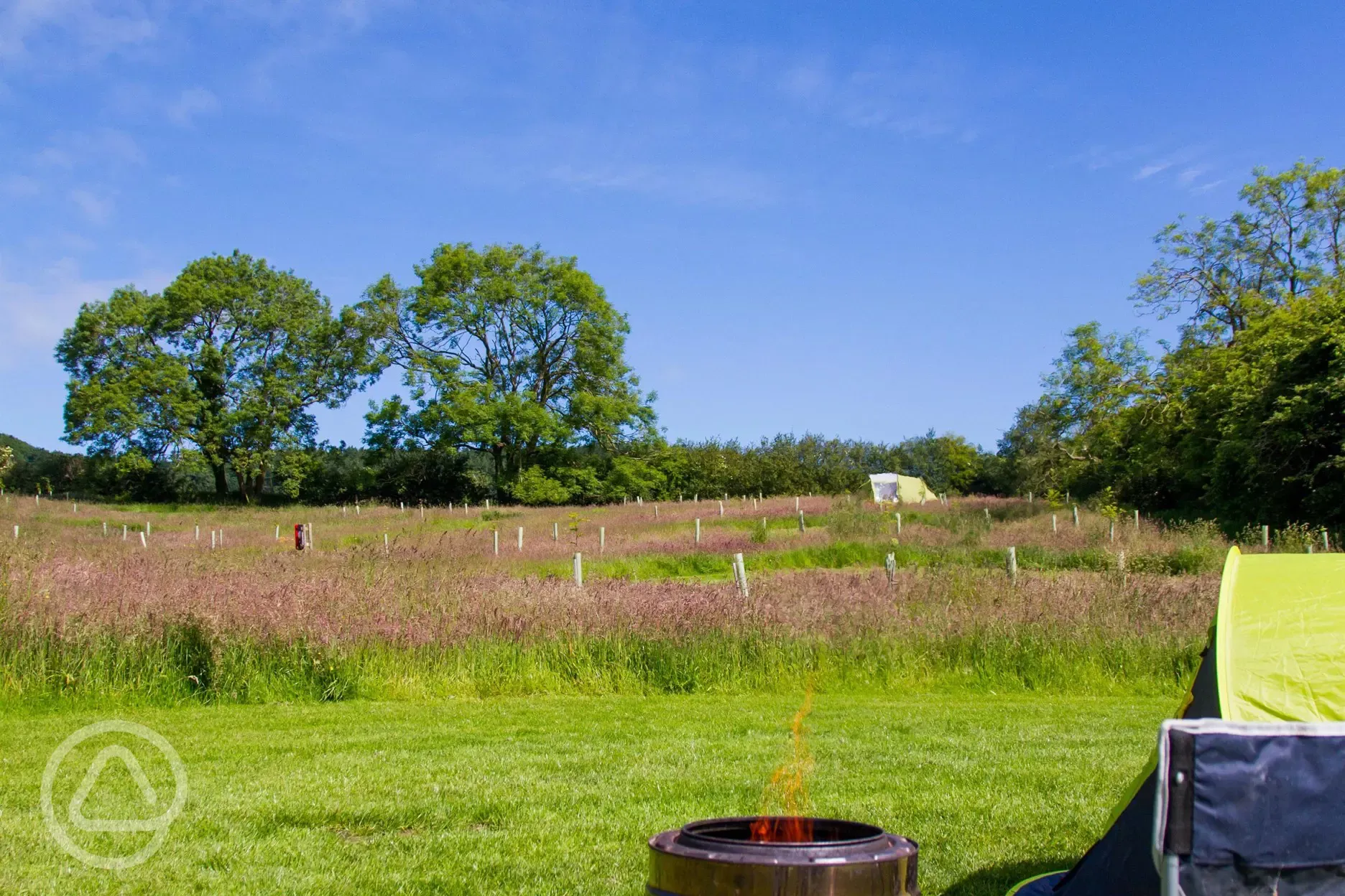 Non electric grass tent pitches