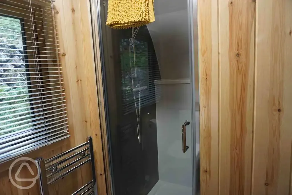 Ensuite glamping pod - ensuite