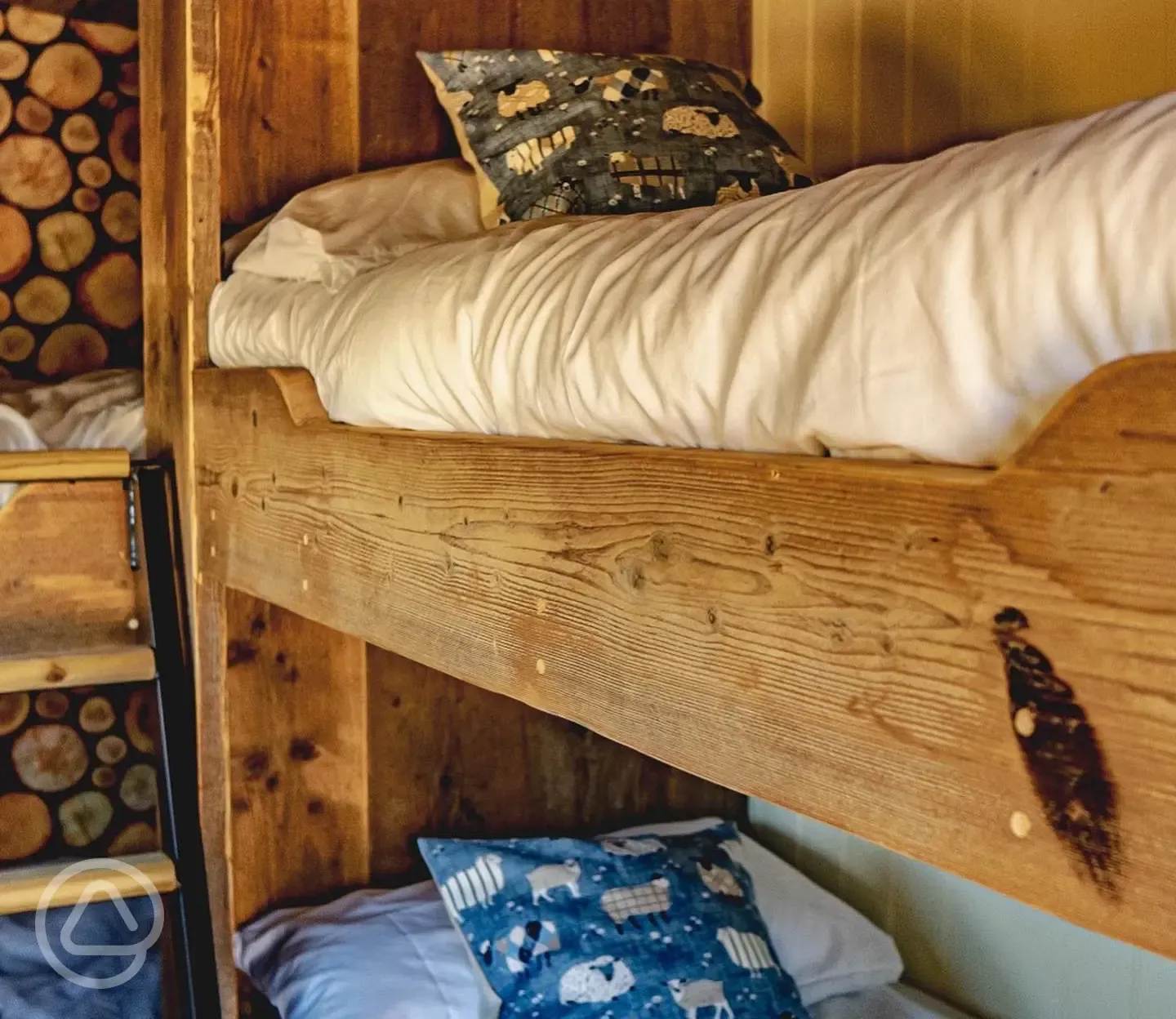 Water Lily shepherd's hut interior 