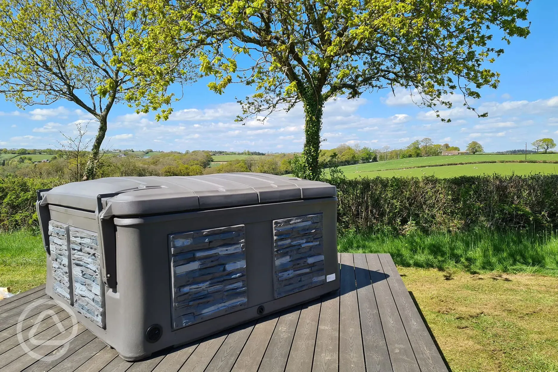 Safari tent hot tub