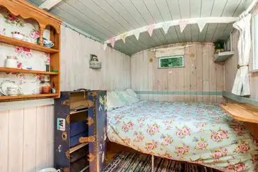 Shepherd's hut bed