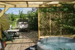 Foss Pod hot tub area Foss Pod hot tub area