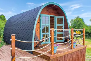 Ty Uchaf Farm Glamping, Llanfynydd, Flintshire (19 miles)