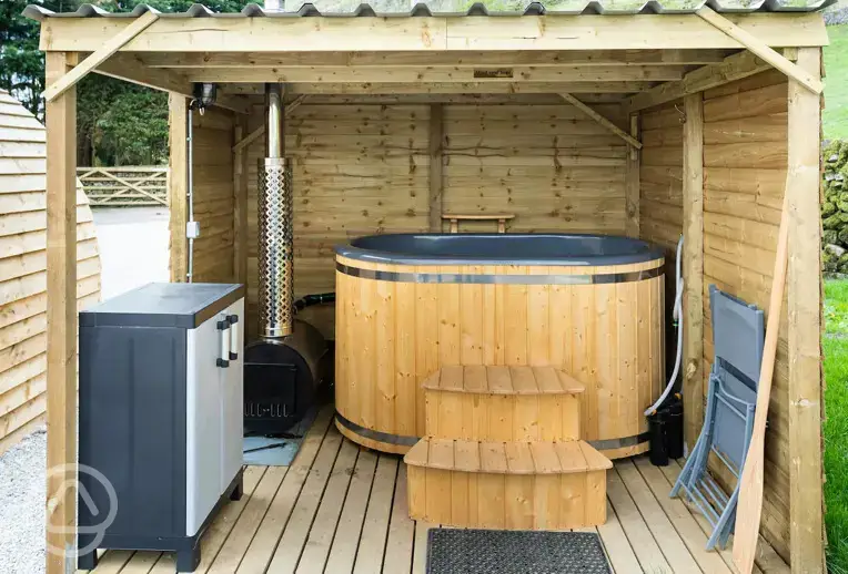 Pheasant pod hot tub