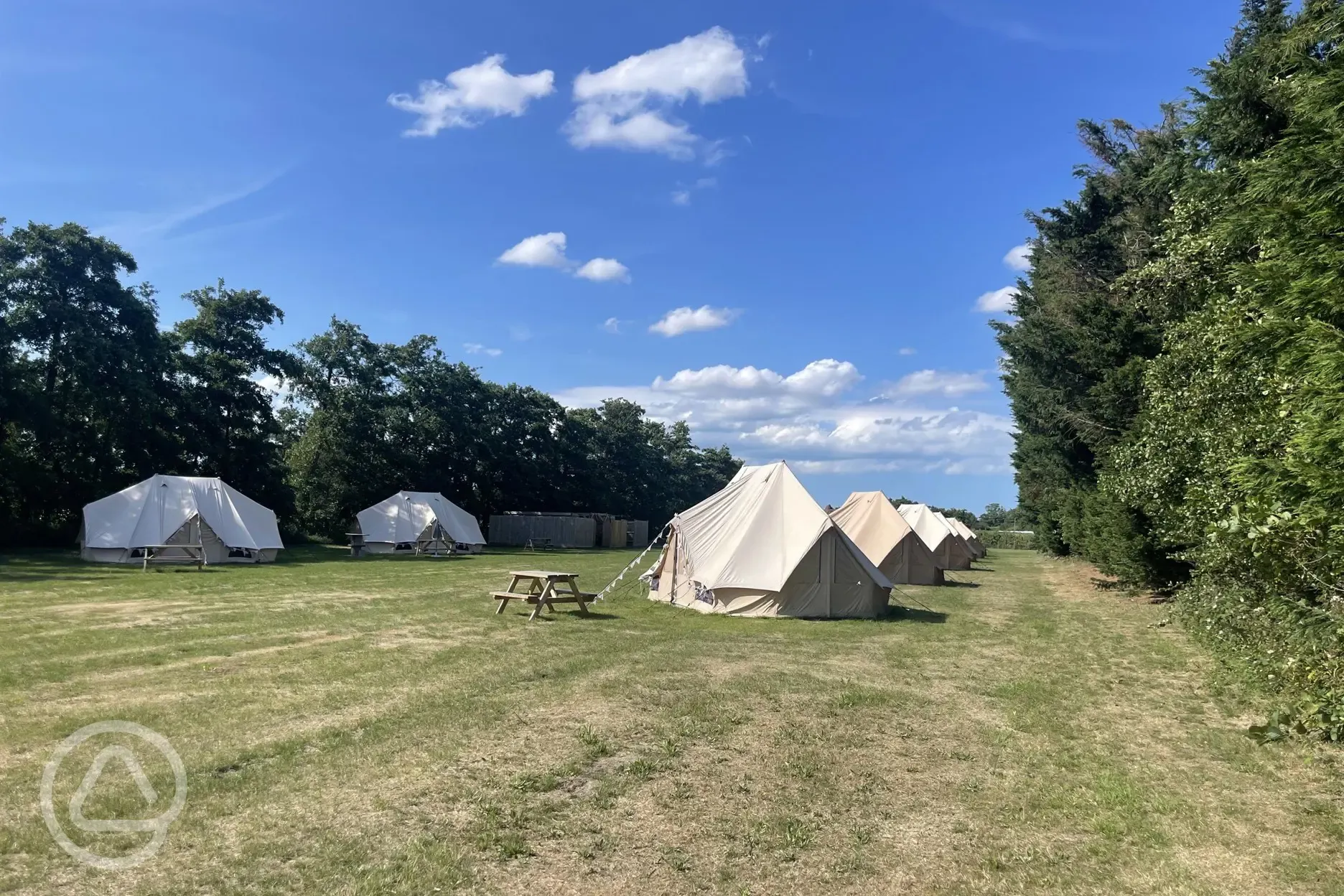 Deluxe bell tent exterior 