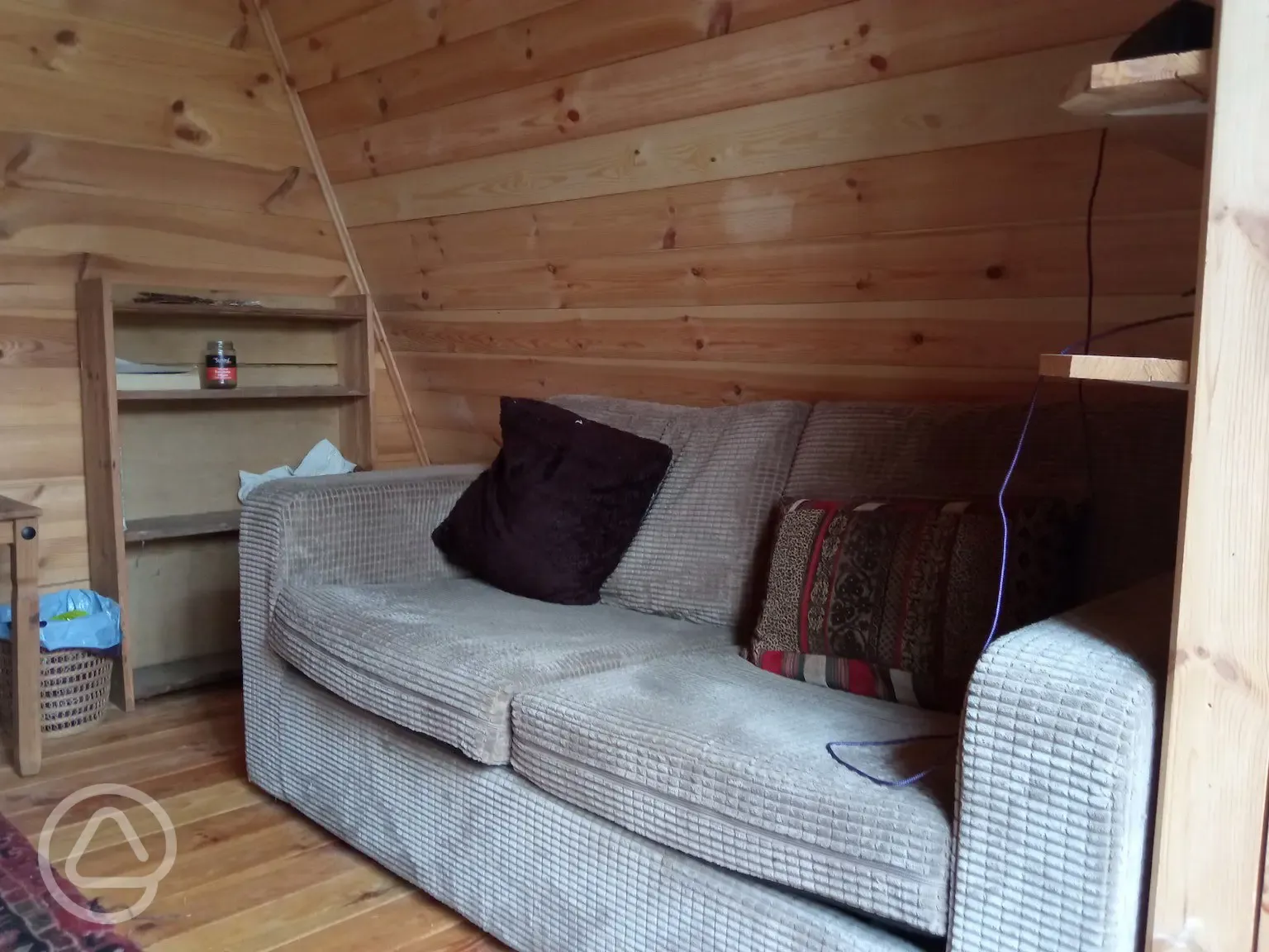 lounge hut