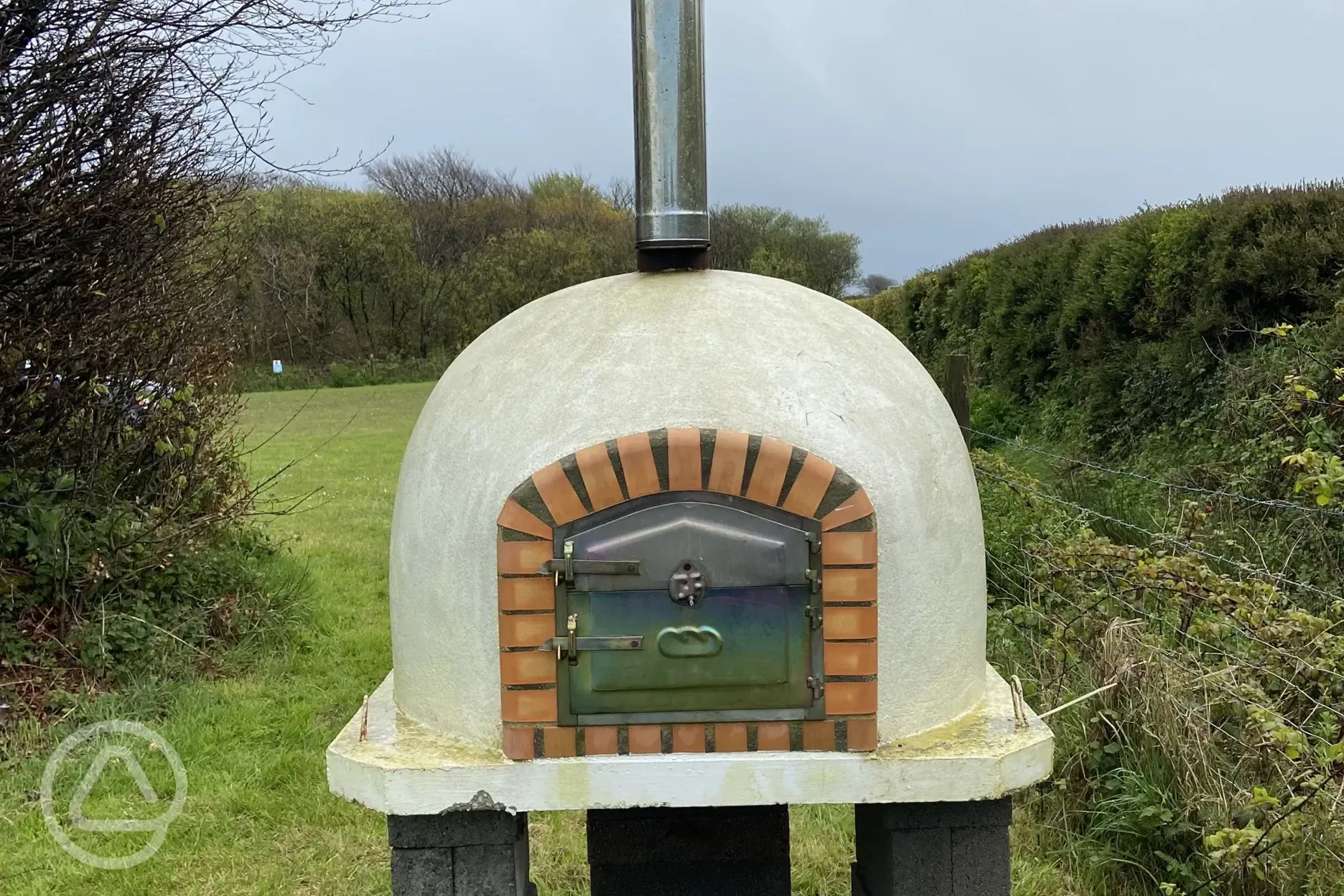 Pizza oven