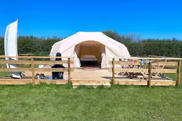 Bell tent (dog friendly) at Roey's Retreat Campsite, sleeping up to four