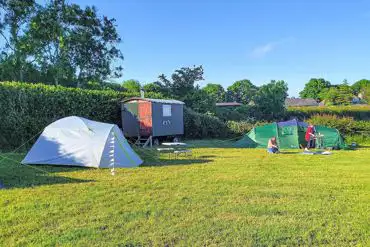 Non electric grass tent pitches