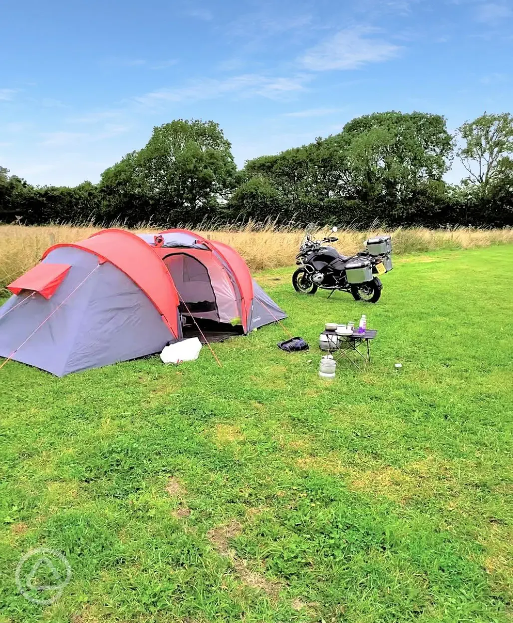 Non electric grass tent pitches