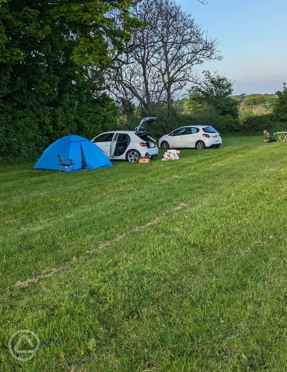 Non electric grass tent pitches