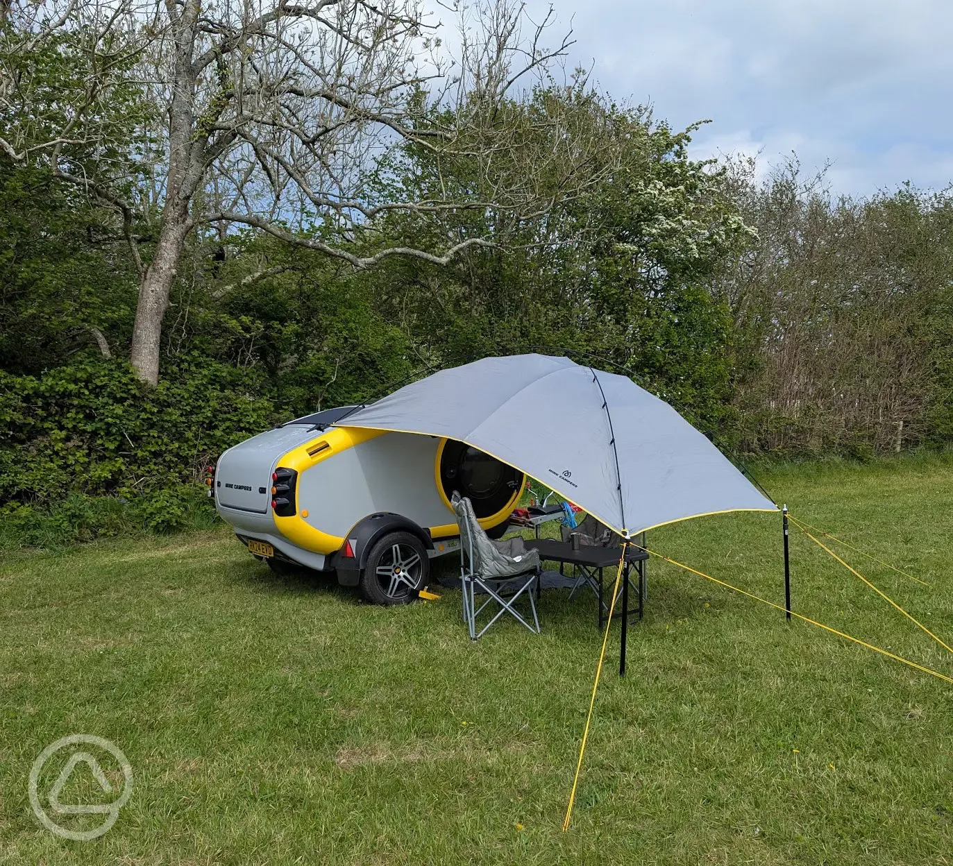 Non electric grass tent pitches
