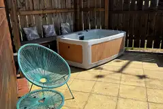 Owl pod hot tub Owl pod hot tub