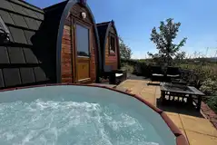 Rabbit pod hot tub Rabbit pod hot tub