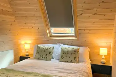 Hedgehog pod with a double bed