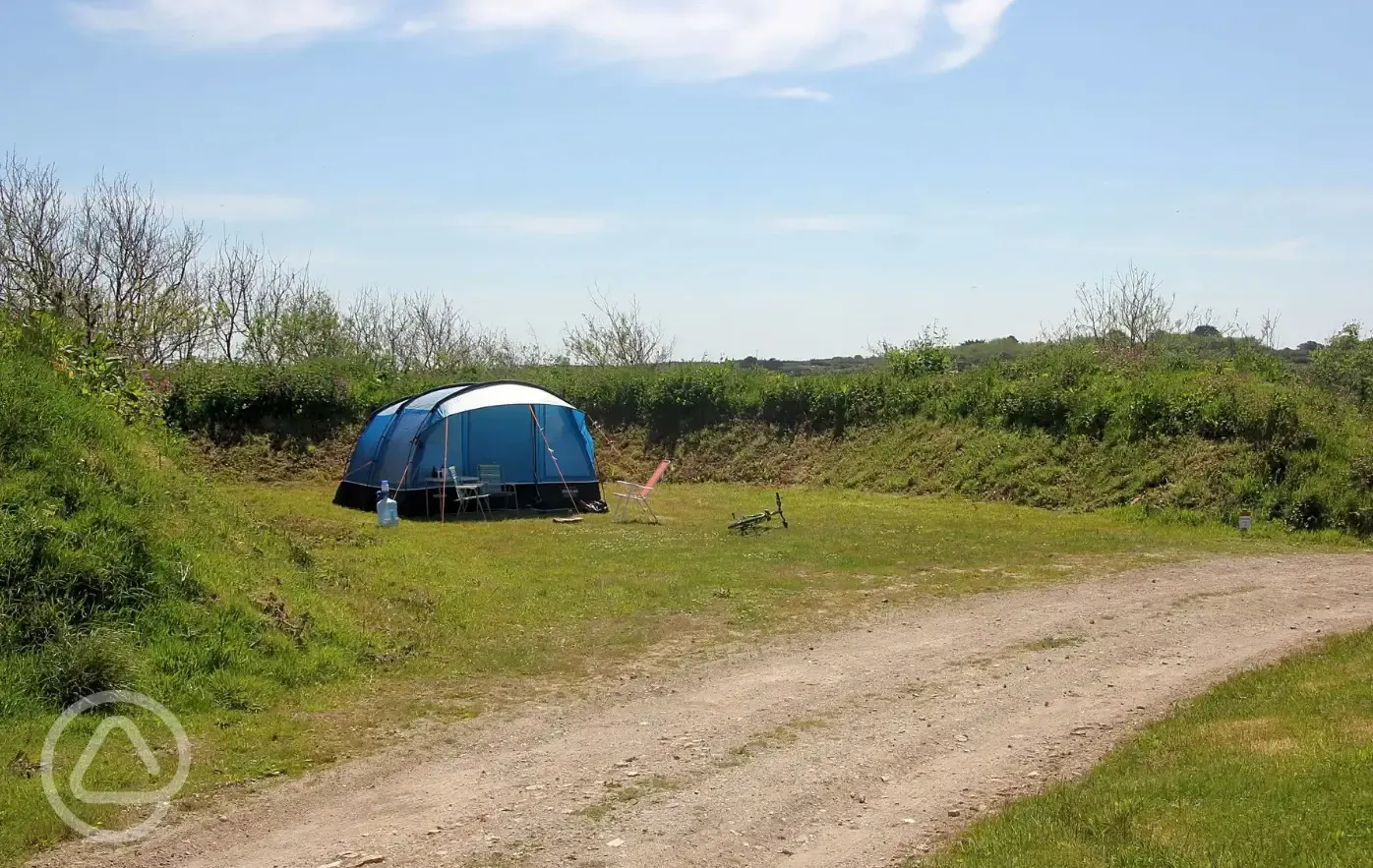 Non electric grass tent pitches