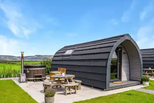 Eden Heights Glamping, Appleby, Cumbria (14.8 miles)