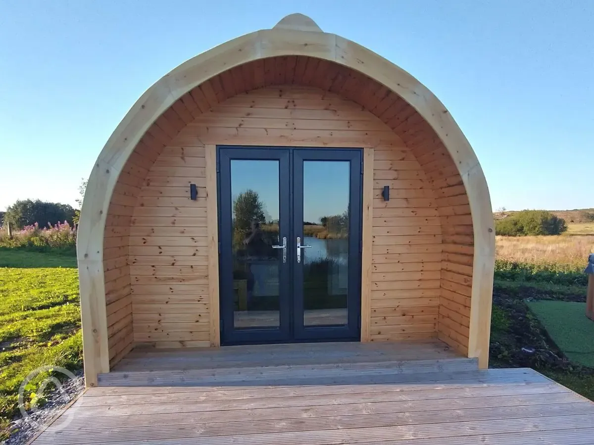 Rose ensuite glamping pod