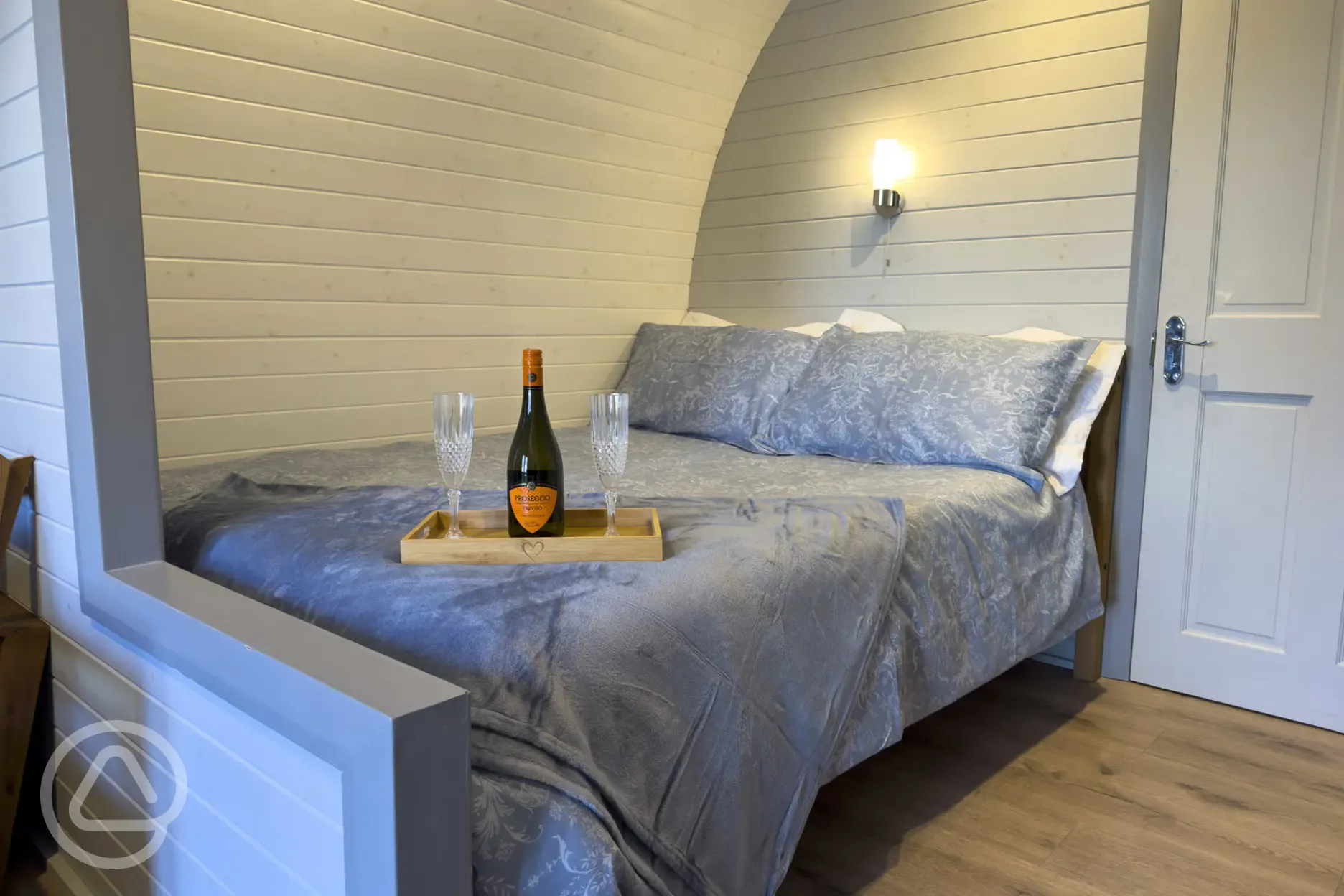 Bluebell ensuite glamping pod interior