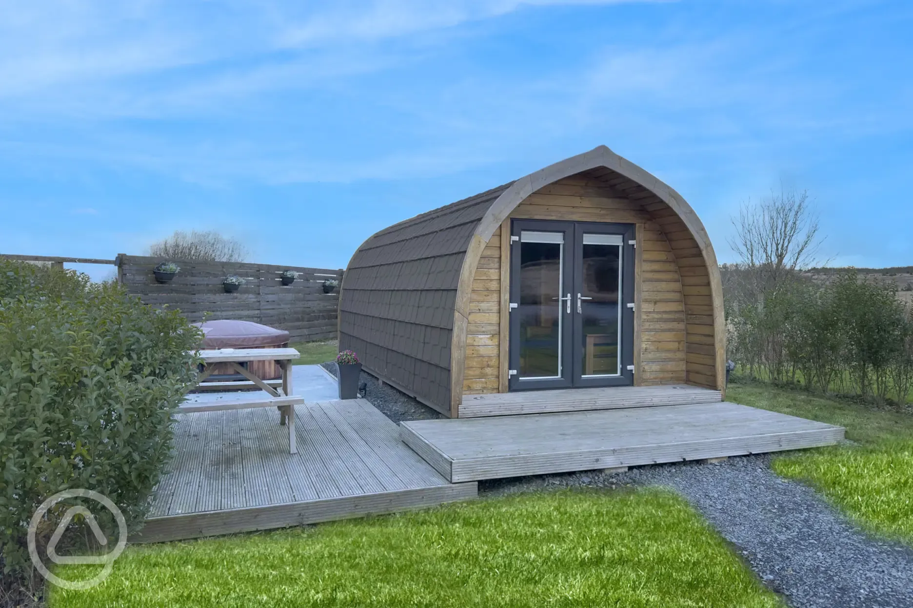 Rose ensuite glamping pod