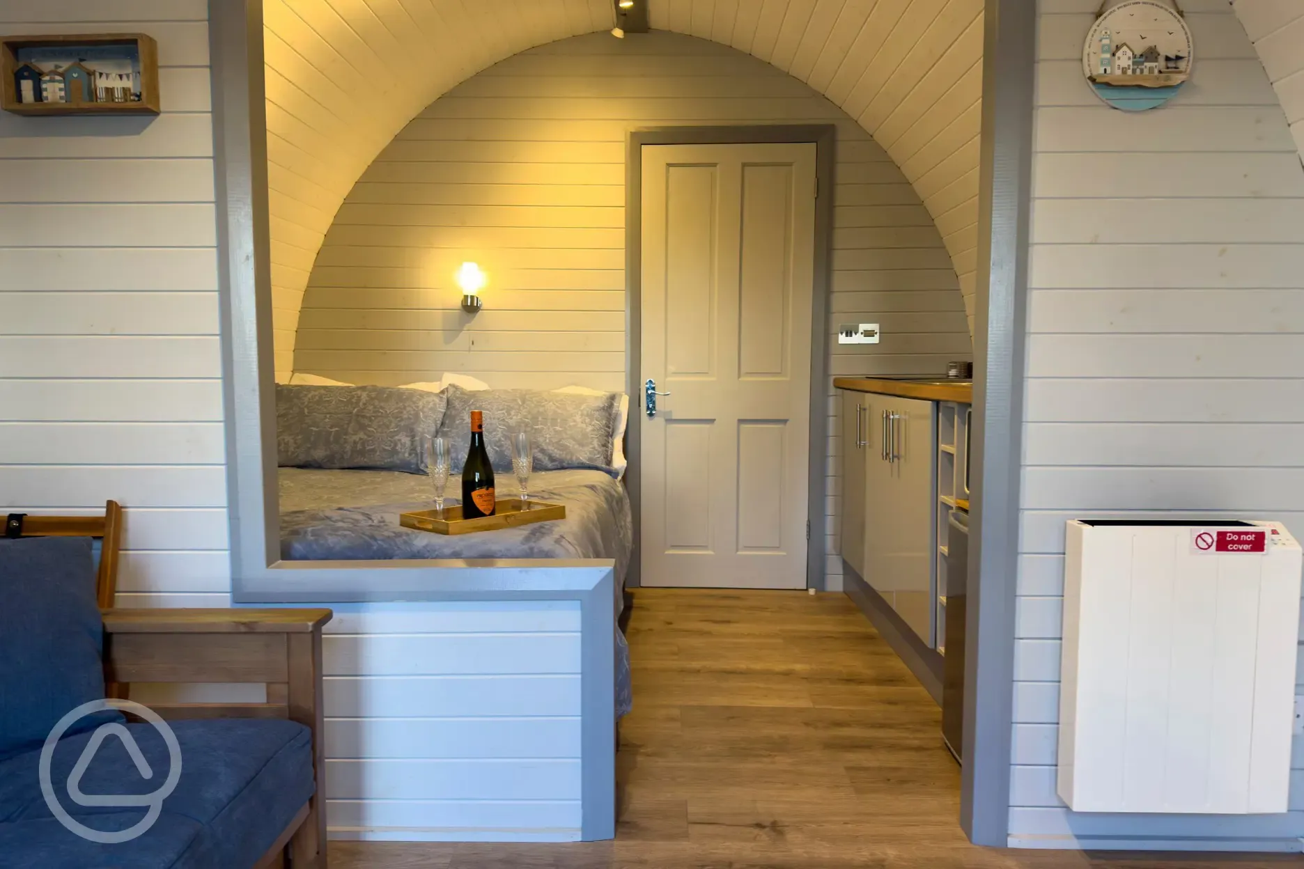 Bluebell ensuite glamping pod interior