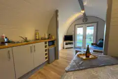 Bluebell ensuite glamping pod interior