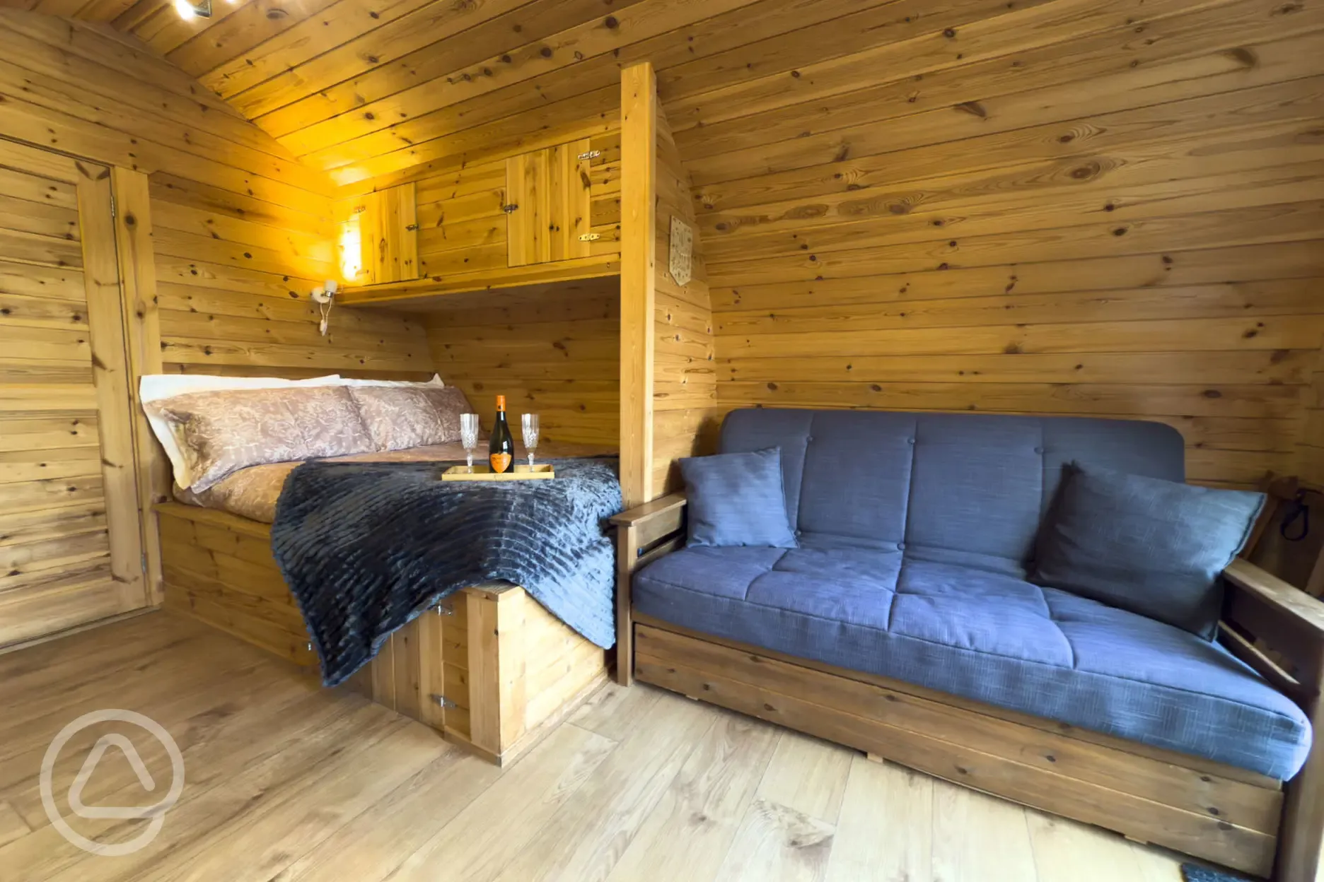 Rose ensuite glamping pod interior