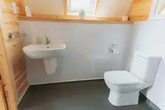 Wigwam cabin ensuite