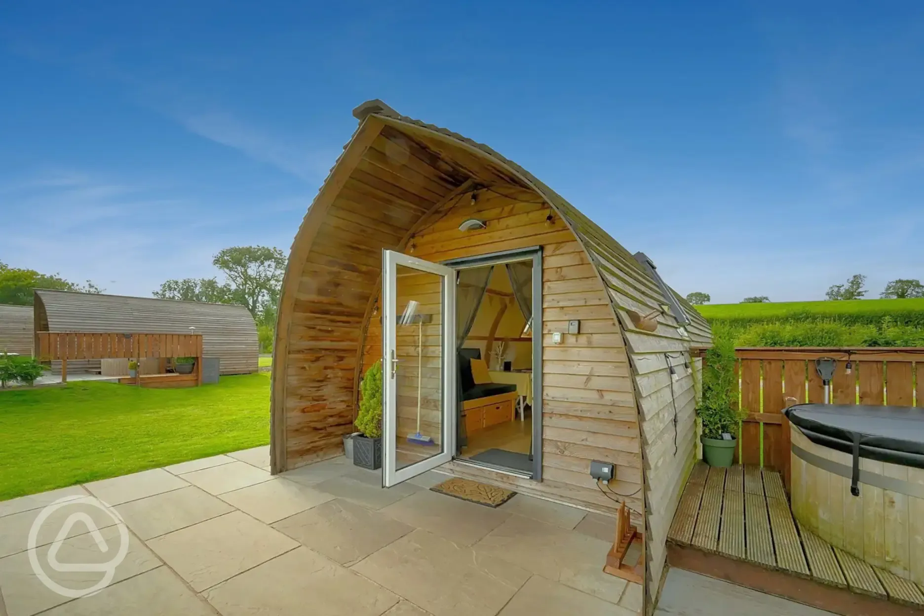 Smardale ensuite glamping pod with optional hot tub