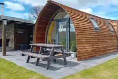 Wigwam Grand with outside bath