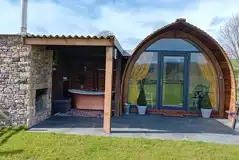 Wigwam Grand with outside bath