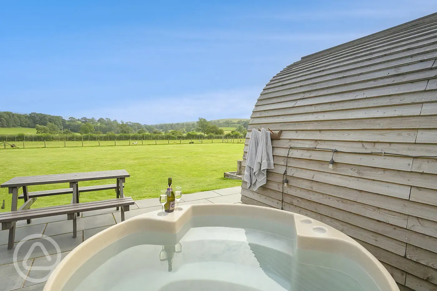 Electric hot tub in Smardale ensuite glamping pod with countryside views
