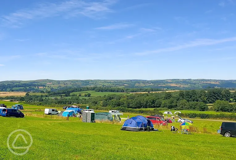 Non electric grass pitches at Newcourt Farm Campsite