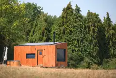 Fox glamping cabin with a wood-fired hot tub and countryside views