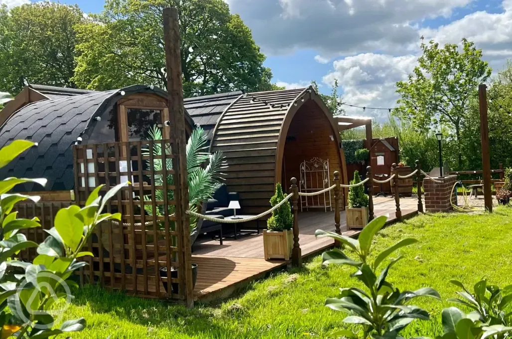 Buttercup and Dandelion ensuite glamping pod exterior 