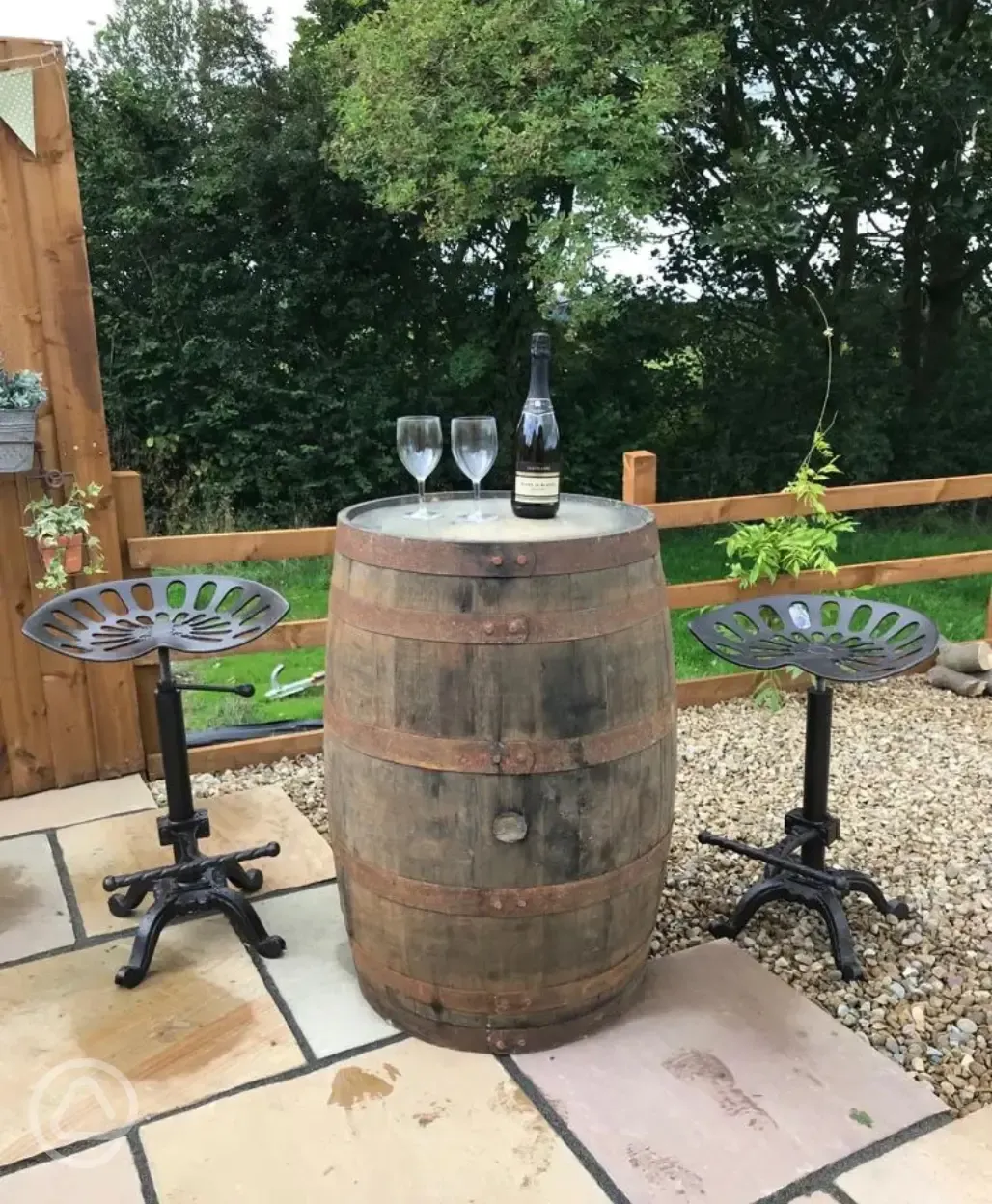 Buttercup and Dandelion ensuite glamping pod outside table