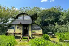 Landpod loft exterior