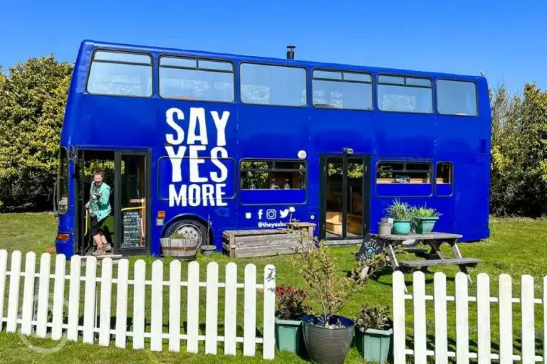 Yesbus exterior at The Big Sky Hideaway