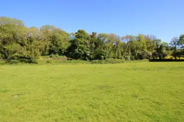 Spacious non electric grass pitches for tents
