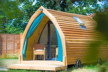 Bumblebee glamping pod