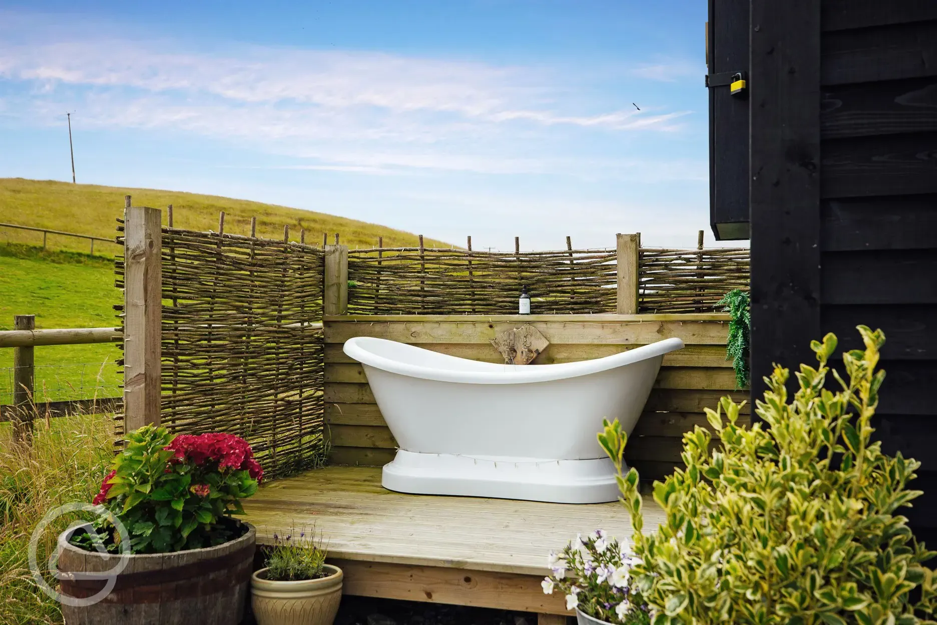 Outdoor bath