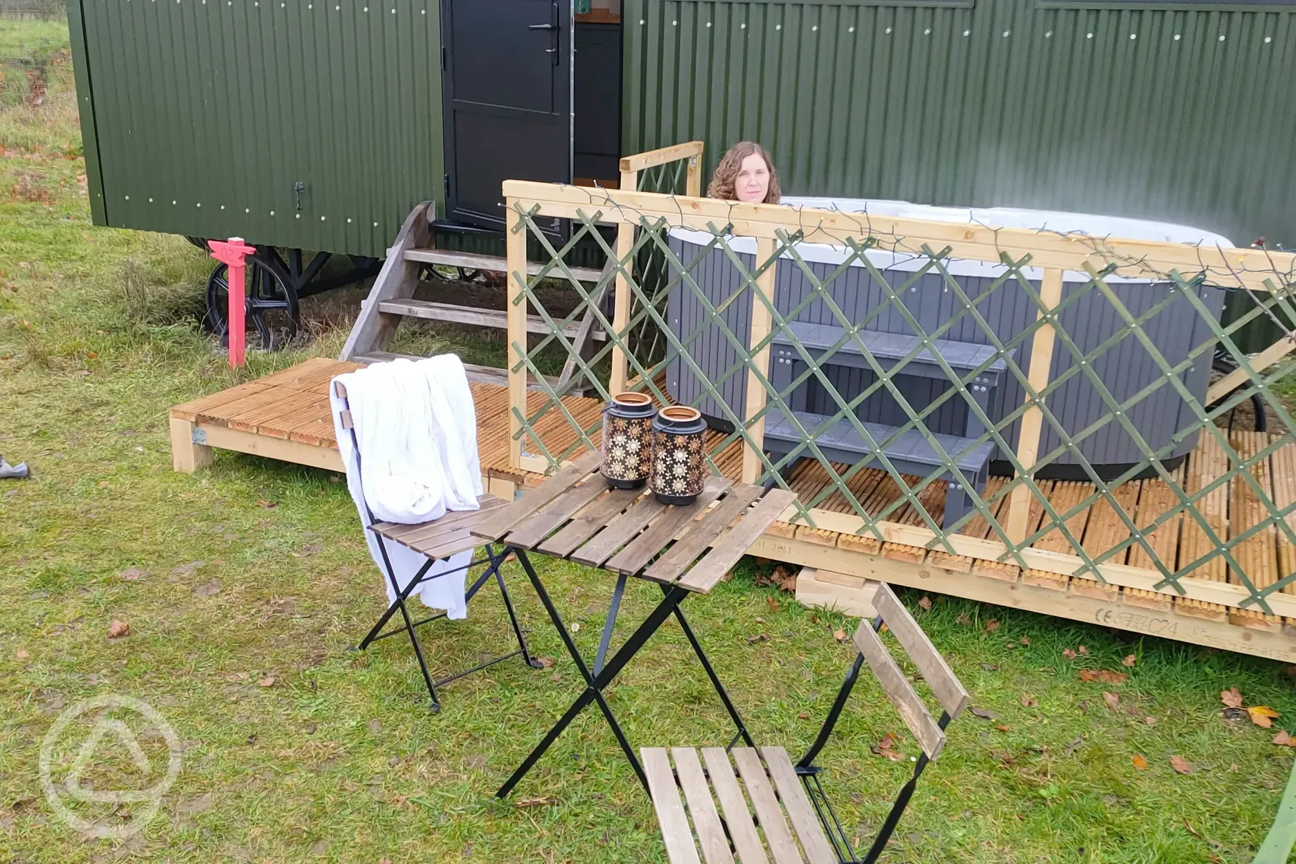 Oz shepherd's hut hot tub