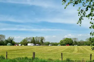 Non electric grass pitches (top field) for tents and tourers