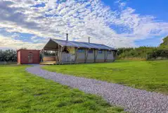 Safari tent