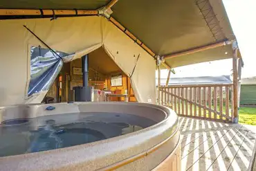 Safari tent private hot tub