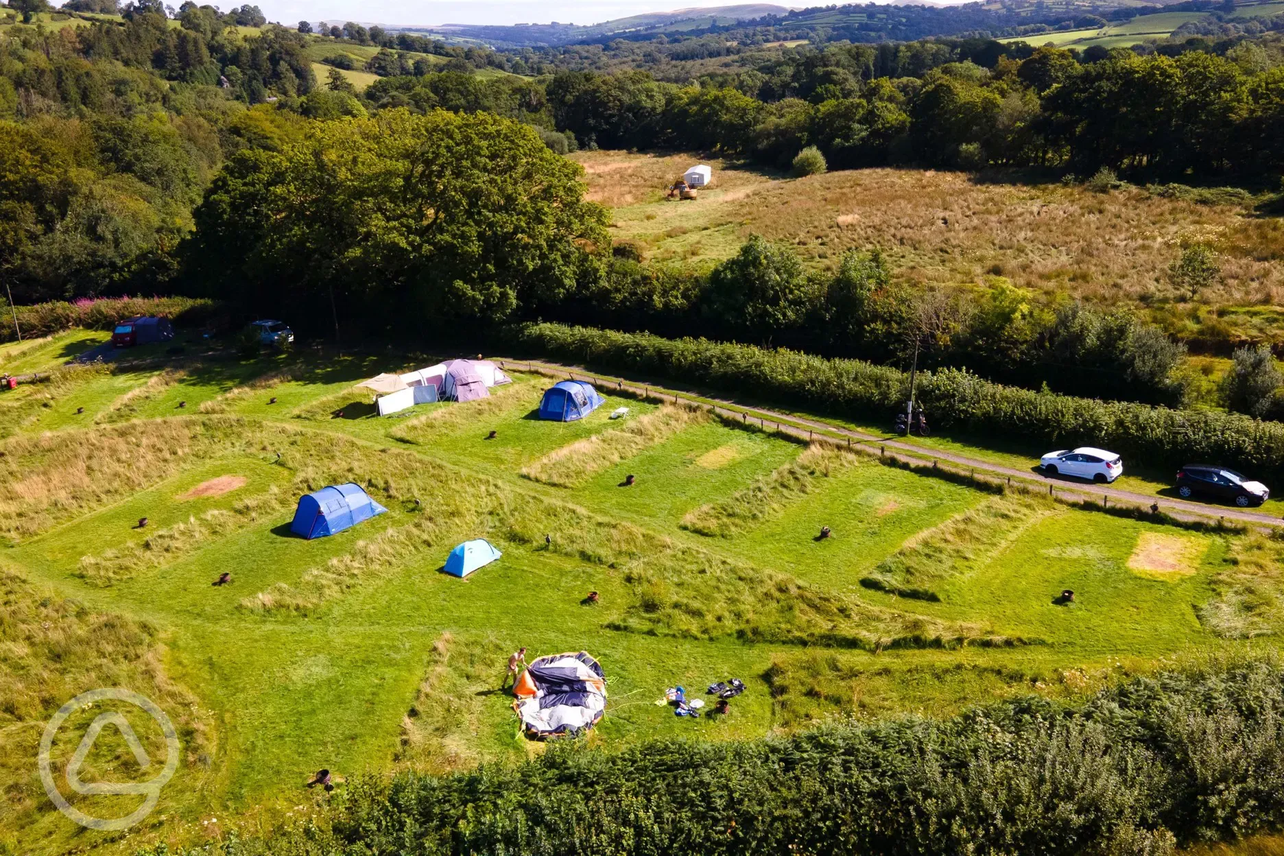 Non electric grass tent pitches